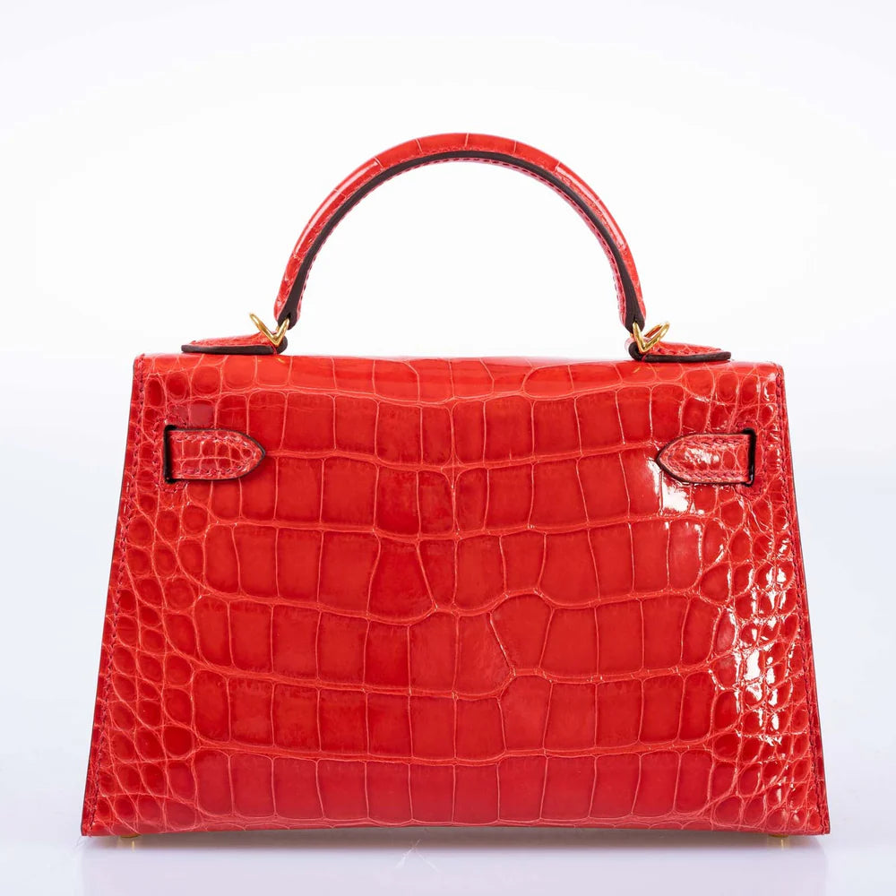 KELLY 20 MINI II SELLIER ROUGE DE COEUR SHINY ALLIGATOR WITH GOLD HARDWARE