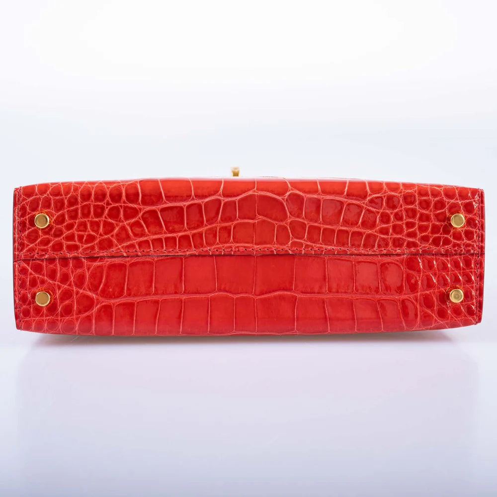 KELLY 20 MINI II SELLIER ROUGE DE COEUR SHINY ALLIGATOR WITH GOLD HARDWARE