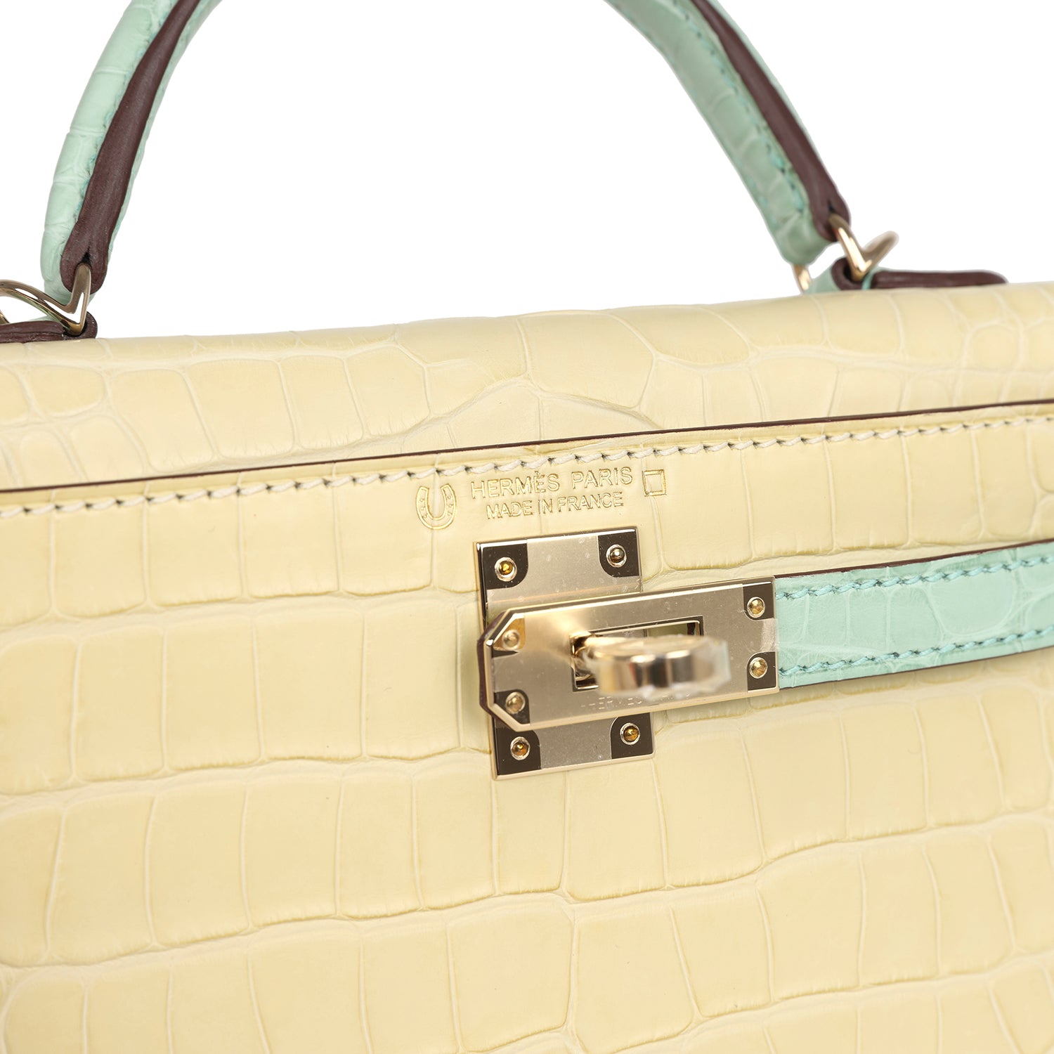 Hermes Special Order (HSS) Kelly Sellier 20 Vanille and Vert D'Eau Matte Alligator Permabrass Hardware