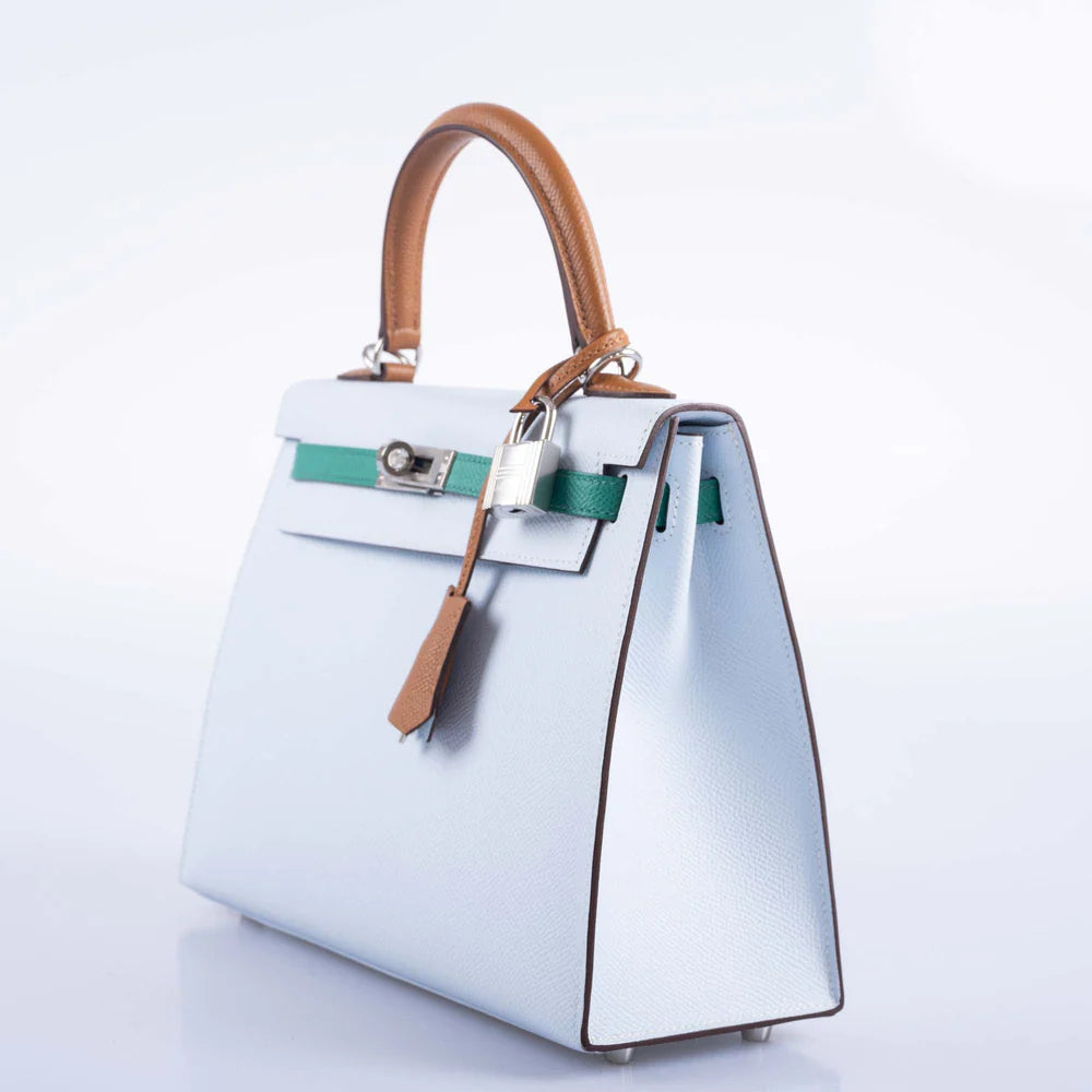 HERMÈS KELLY SELLIER 25 TRI-COLOR BLEU BRUME, VERT JADE AND GOLD EPSOM PALLADIUM HARDWARE